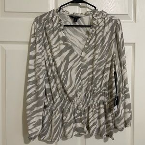 Large Vera Wang Long Sleeve Zebra Print Blouse